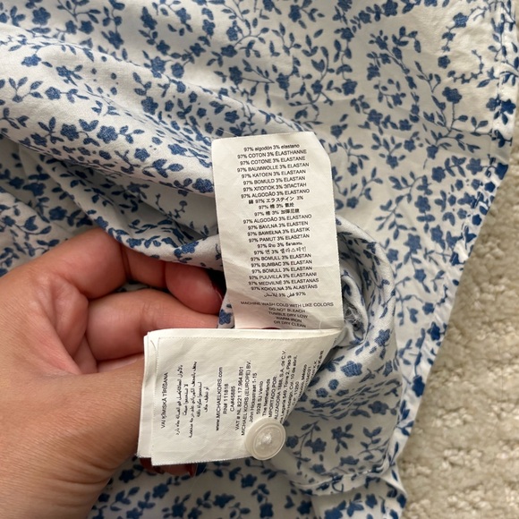 Michael Kors Men’s White and Blue Paisley Button Down Shirt - Picture 6 of 6